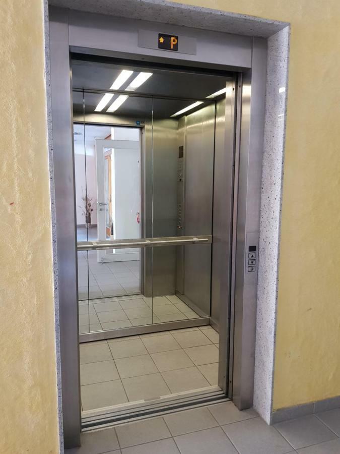 Yellow Apartma Kranjska Gora Appartement Buitenkant foto