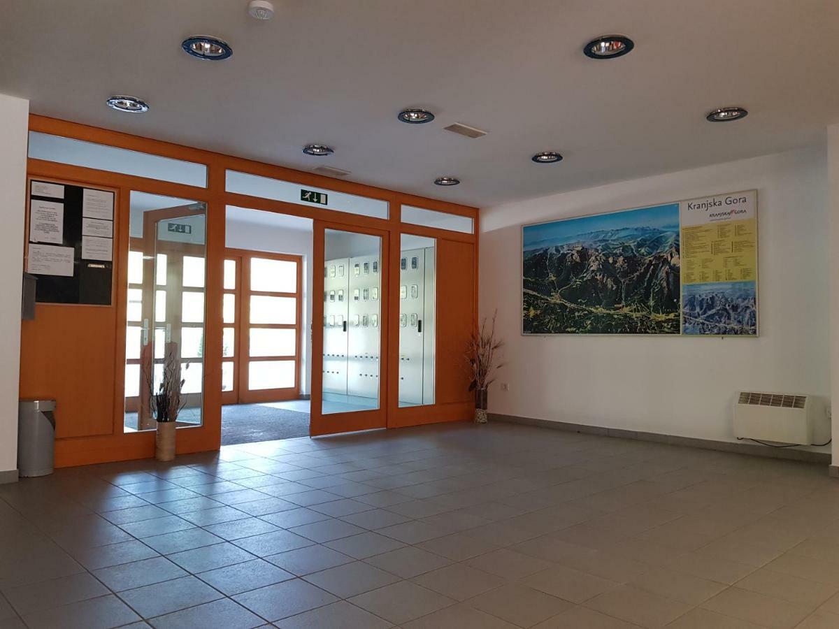 Yellow Apartma Kranjska Gora Appartement Buitenkant foto